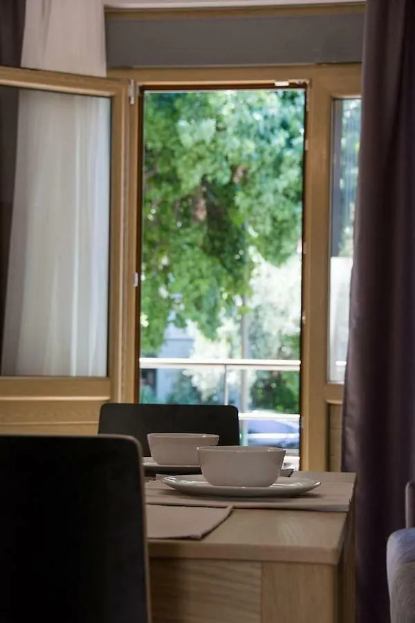 Apartment Quiet Urban Studio With Private Backyard Thessaloniki Greece